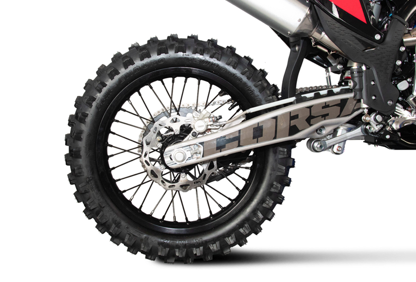 tmbk-corsa-300-black-red_06